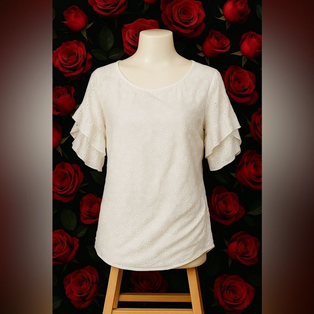 Vince Camuto White Boxy Short Sleeve Blouse